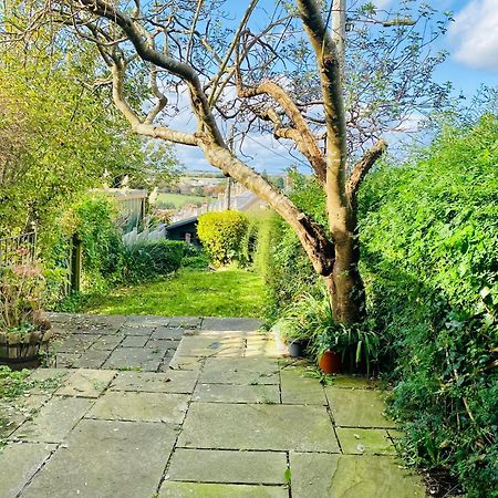 Cotswold Home Over 4 Floors - Perfect For Families Friends Contractors 奇平诺顿 外观 照片